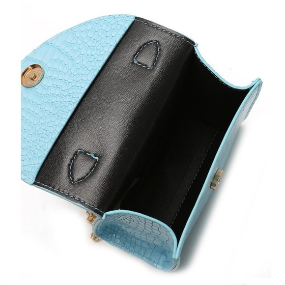 🎉HP3/15 Mini Aqua Croc Embossed Chain Satchel Bag - Picture 4 of 4